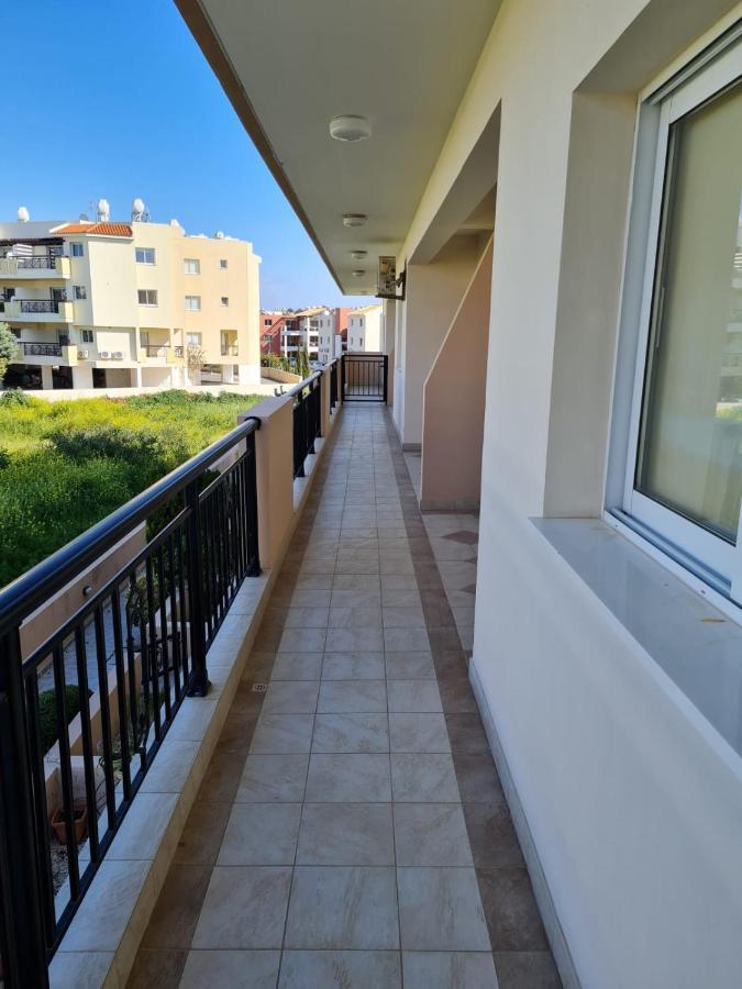 Stay Ocean Apartment Пафос Экстерьер фото